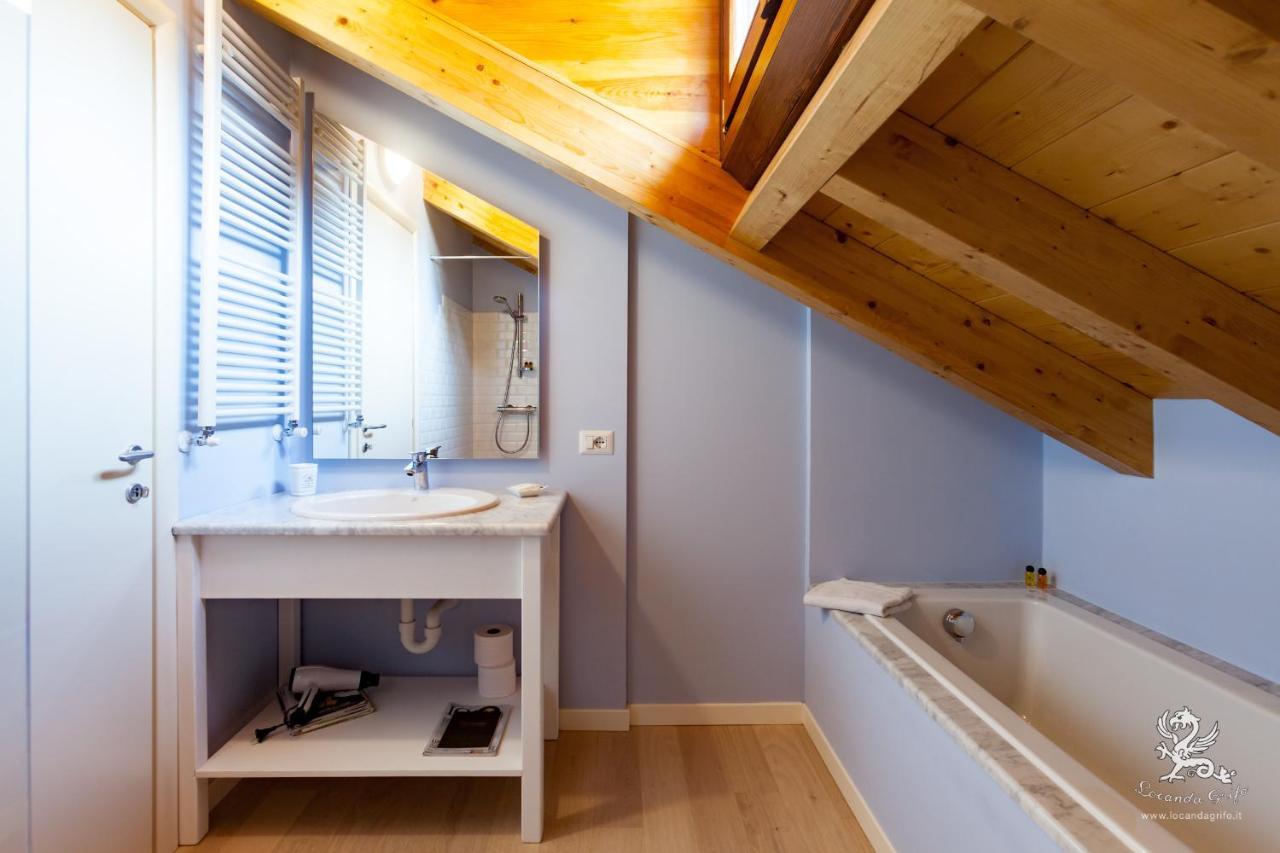 Il Grifo Bed & Breakfast Lenno Bagian luar foto