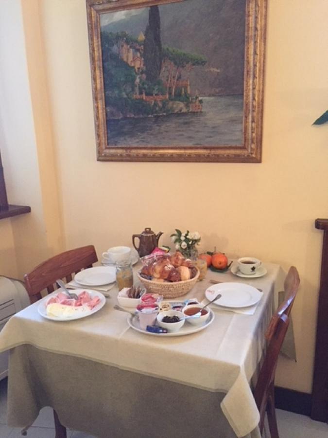 Il Grifo Bed & Breakfast Lenno Ruang foto
